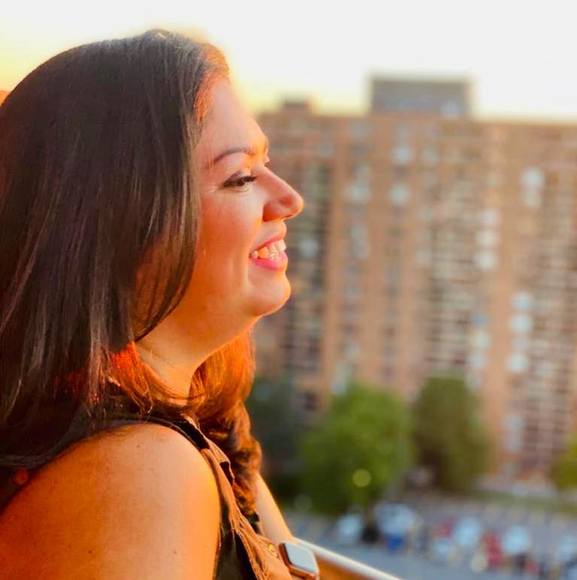 Meet your Posher, Cibele - Picture 1 of 1